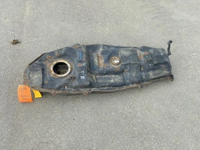 06-12 TOYOTA RAV-4 FUEL GAS TANK 15 GALLON Foto 1 de 4