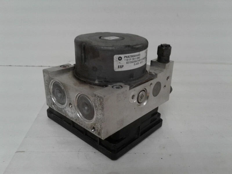 Conjunto de bomba de freno antibloqueo Dodge Challenger Chrysler 300 15-16 del 28/04/15 Foto 1 de 4