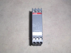 Relé de retardo de tiempo C566 AC230V #A6-30 usado 1 pieza - Imagen 1 de 4