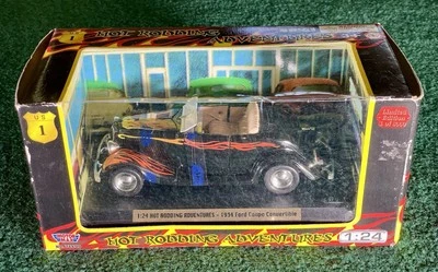 Motor Max, Hot Rodding, Ford 1934 cupé convertible, diecast 1:24, nuevo en caja Foto 1 de 4