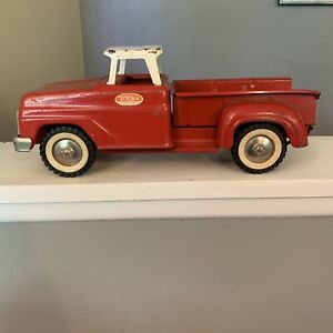 Vintage Early Tonka Toys Red & White Step-Side Pickup Truck Pressed Metal