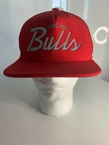 Mitchell & Ness Chicago Bulls Cap. NWT, Red, one size - Foto 1 di 2