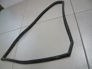Peugeot 504 Berline ,Dichtung Tür, dreieckscheibe Hinten (rerchts.) 9335-05 . - Bild 1 von 3