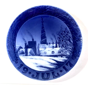 1917 Royal Copenhagen Denmark Blue Porcelain Christmas Plate - Picture 1 of 2