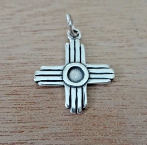 18x21 mm New Mexico Zia Lebenskreis Sterlingsilber Charm - Bild 1 von 5