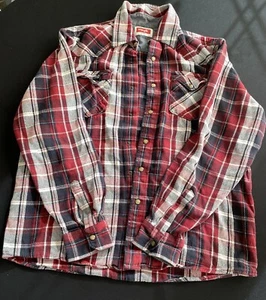 Wrangler Mens Sz M Pearl Snap Long Sleeve Shirt Plaid Red And Navy Western - Picture 1 of 5