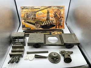 Vintage Premier Plastic US Army Long Range Atomic Cannon With Truck Kit - AS-IS - Picture 1 of 17