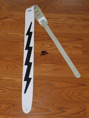 Correa de cuero para guitarra Kiss Ace Frehley Lightning blanca Gibson Pick Parts Weezer Foto 1 de 3