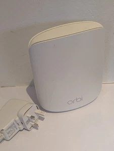 NETGEAR ORBI RBS350 WiFi 6 Dwupasmowa siatka Dodatek satelitarny - Zdjęcie 1 z 3