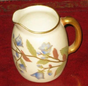 Crema de porcelana antigua Royal Worcester aprox. 1900 con marca de fabricantes en la parte inferior - Imagen 1 de 5