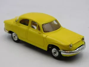 Norev Panhard PL17 gialla 1/43 vintage plastic die cast model car - Imagen 1 de 4