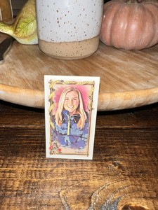 2023 Topps Allen & Ginter NINA O'BRIEN No Number A&G Back Parallel SP #/50