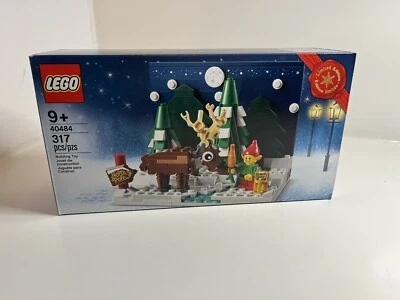 LEGO Santa's Front Yard 40484 Christmas Seasonal Limited Set NEW SEALED - Image 1 of 4