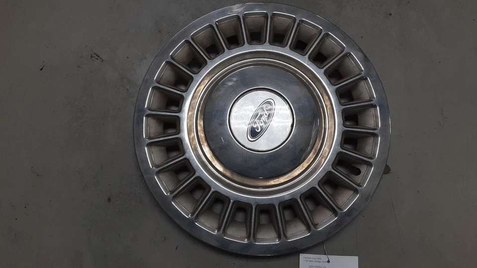 Tapacubos cubierta rueda 24 ranuras para 01-02 CROWN VICTORIA 630031 Foto 1 de 1