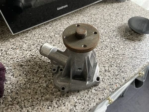 Pompa acqua originale Volvo 240 740 760 940 960 codice 3547559 - Foto 1 di 7