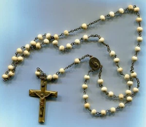 Vintage White Plastic Bead Rosary 15-1/2" See Scan - Picture 1 of 2