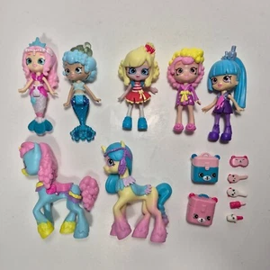 Shopkins Happy Places Lot Dolls Pony Unicorn Figures Accessories - Foto 1 di 9