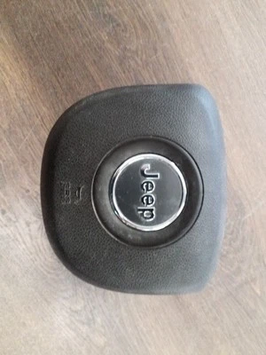 Jeep Grand Cherokee 2014-2015 volante delantero bolsa de aire marrón Foto 1 de 4