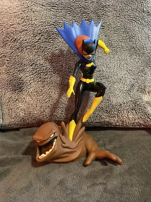 DC Gallery Estátua Batgirl Batman The Animated Series Diamond Select Clayface - Imagem 1 de 4