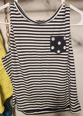 Xhileration XL blanco y negro rayas top sin mangas cremallera trasera y bolsillo lunares Foto 1 de 4