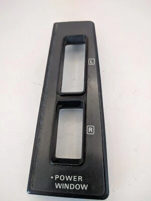 Nissan 300ZX Z31 1984-1989 CUBIERTA INTERRUPTOR VENTANA BISEL EMBELLECEDOR LADO IZQUIERDO OEM Foto 1 de 4