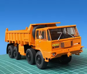 TATRA 813 8x8 S1 monster dump truck, all-metal model,1:43 IXO/IST for deAgostini - Imagen 1 de 7