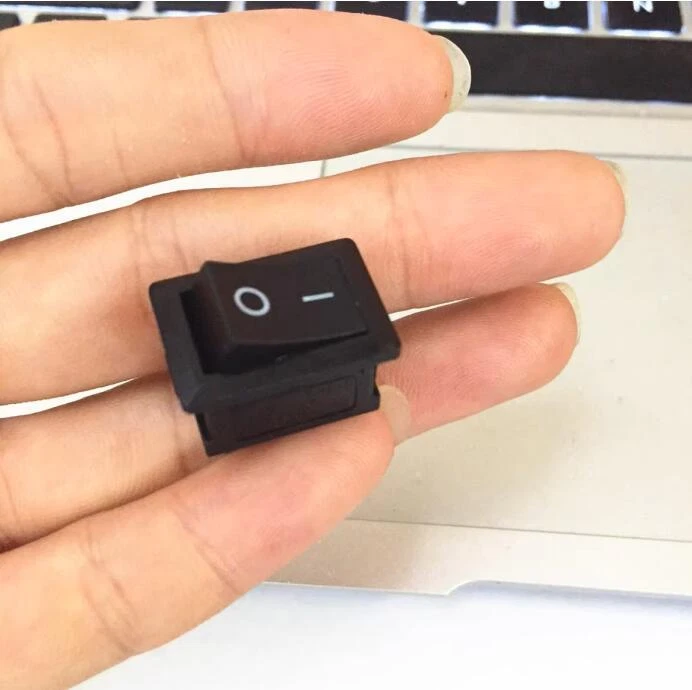 Interruptor de encendido y apagado para aspiradora de tienda Stinger Foto 1 de 1