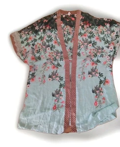 Victoria's Secret offener Morgenmantel Wickeloptik Blumen & Spitze geteilte Seiten Medium Large - Bild 1 von 4