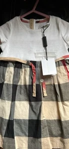 Baby girl Burberry dress - Picture 1 of 3