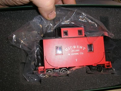 Bachmann Spectrum On30 caboose with lighted interior. Midwest Quarry #7. 27761. - Image 1 of 2