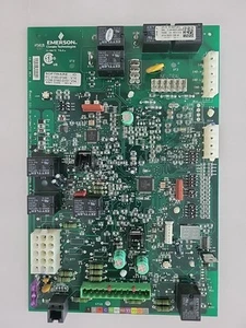 Emerson Goodman Amana PCBKF101 Furnace Control Board 50C51-289-90 - Used - Picture 1 of 4