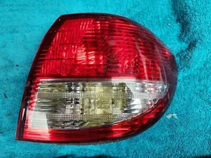 Luz trasera del lado del pasajero Infiniti I35 2002-2004 - Imagen 1 de 2