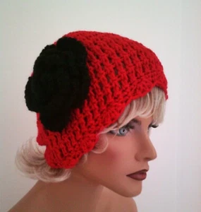 RED/BLACK FLOWER BEANIE CAP HAT HAND CROCHET BERET SKULL CAP CLOCHE - Picture 1 of 6