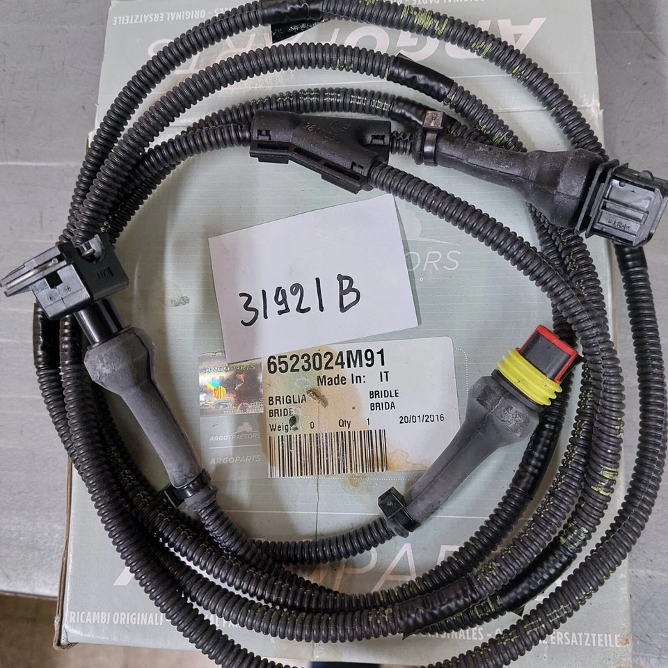 REPUESTOS TRACTOR NUEVO 6523024M91 ARNÉS LANDINI MCCORMICK Foto 1 de 1