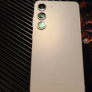 SAMSUNG Galaxy S23 128GB - Cream - for parts - Afbeelding 1 van 6