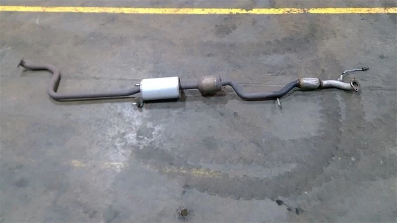 Chevrolet 2018-2020 escape chispa conjunto silenciador intermedio 95186419 Foto 1 de 4