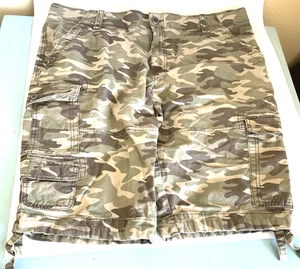 Pantaloncini cargo George Canvas verde mimetico da uomo taglia 40 larghi vita media - Foto 1 di 6