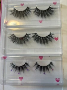 Lashes - Picture 1 of 2
