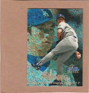 1998 Flair Showcase Row 1 Showpiece Hideo Nomo #59.....Shimmer...NM+ - Picture 1 of 2