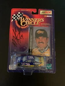 1999 Winners Circle NASCAR Mike Skinner #31 SIGNED Lowes 1:64 Monte Carlo - Picture 1 of 2