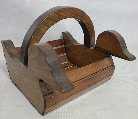 Vintage Duck Basket Storage Decorative Use Wooden Rustic Cottage retro 1986 Cover