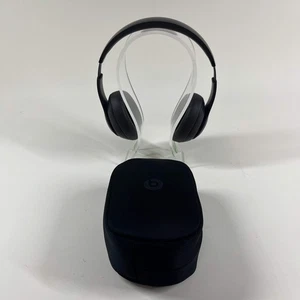 Beats Studio Pro Wireless On-Ear Bluetooth Kopfhörer Deep Brown A2924 - Bild 1 von 7