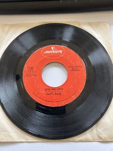 45 RPM vinyl, petty page, give him love - Picture 1 of 4