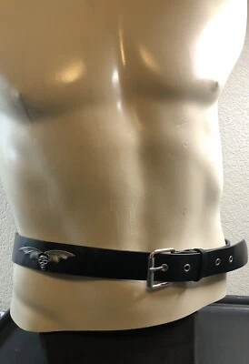 Winged Skull Black Belt Size 35 90’s Vintage Leather Punk Gothic 43” Long 1.5”W - Image 1 of 4