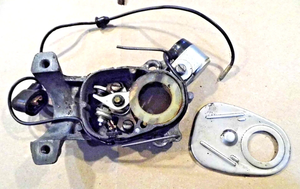 PUNTOS DE PIEZAS DE ENCENDIDO MOTOSIERRA PARTNER R16 R17 R417 R420, MONTAJE CONDENSADOR 325243 Foto 1 de 3