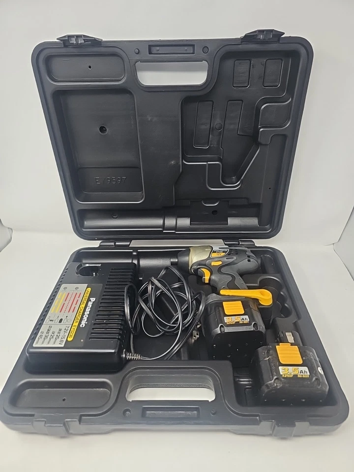 Kit de driver de impacto Panasonic EY7202 12V 3.5Ah NiMH bateria e carregador na caixa - Imagem 1 de 4