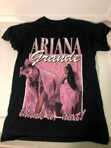 Camiseta Ariana Grande Thank U Next Sweetener World Tour Talla Pequeña 2019 - Imagen 1 de 5