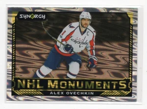 2024/25 UPPER DECK SYNERGY ALEX OVERCHKIN NHL MONUMENTI - Foto 1 di 1
