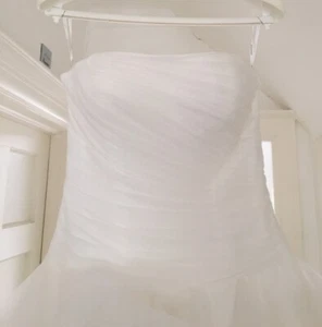 New Wedding Dress (Pronovious) - Picture 1 of 5
