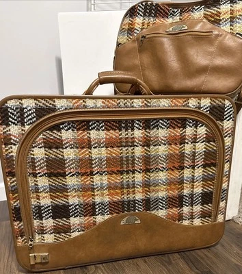 Maleta de equipaje y bolso de mano vintage Travelwise a cuadros y cuero MCM Foto 1 de 4